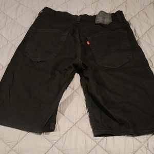 569 Black Levi's Denium Shorts Men's Size 32